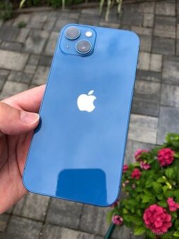 iPhone 13 128Gb v zachovalém stavu, modrý