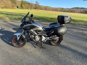 Honda NC700X DCT 35kW 2012 nájezd 22 000 km