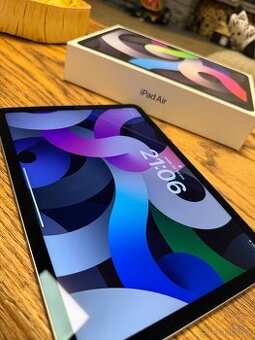iPad Air 11” 4. generace 64GB Space Grey s příslušenstvím