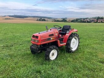 JAPONSKÝ MALOTRAKTOR MITSUBISHI MT20D 4X4