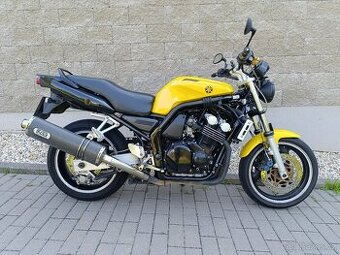 Yamaha FZS 600 Fazer