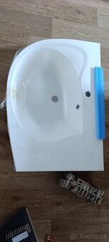 Umývadlo rohové pravé Ravak