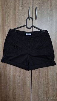 Dámské černé kraťasy