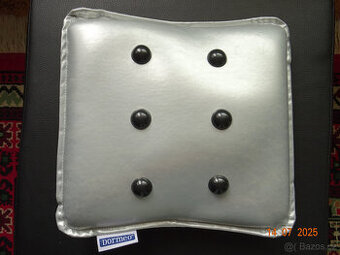 MASÁŽNÍ POLŠTÁŘEK (DORMEO)