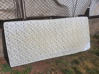 LEVNĚ  200 x 90 matrace - možnost DOVOZU