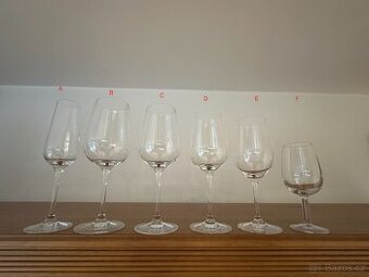 Sklo -sklenice na víno, koktejl, brandy, grappu, vodu, džbán