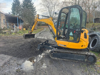Pásový minibagr JCB 8025. 2040Mth