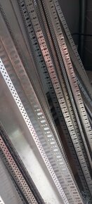 Fasádní zakládací hliníkové lišty