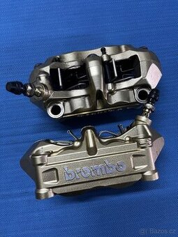 Přední pravý brzdový třmen Aprilia RSV1000R Factory