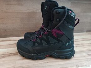 Krásné fialové zimní boty