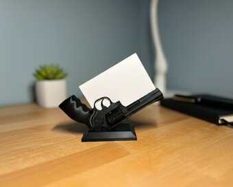 Dekorativní stojánek na vizitky Smith & Wesson 686