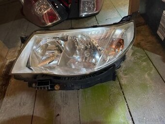 Subaru Forester SH halogeny přední světla