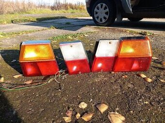 Zadní světla Škoda favorit