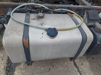 Prodám palivovou alu nádrž na Iveco 300l