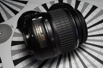 Nikon AF-S DX Zoom-Nikkor 18-55mm f/3.5-5.6G ED II