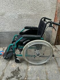 Invalidní vozík mechanický skládací - 1