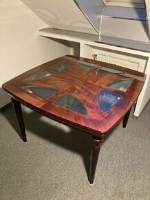 Dřevěný stůl se skleněnými výplněmi rozkládací - 1