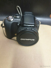 Olympus SP-560 UZ , 18x optický zoom, 8MPX