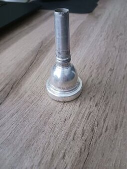 Nátrubek na trombon