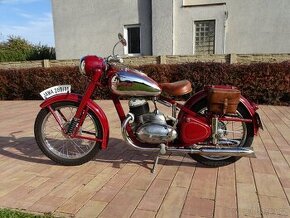 Jawa 250 Pérák, rok výroby 1951 - 1