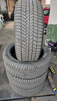 Prodám zimní pneumatiky Continental 275/45/21
