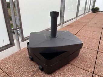 Podstavec pod slunečník