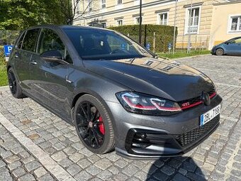 VW Golf GTI 7.5