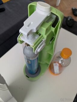 Sodastream + 2 láhve