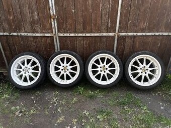 Sada alu kol 5x100 r18 s pneu 225/40/18 s hezkým vzorkem