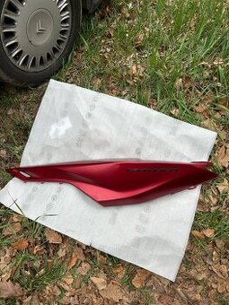 Honda Forza 125 levý zadní boční plast (83300-K40-A00ZA)