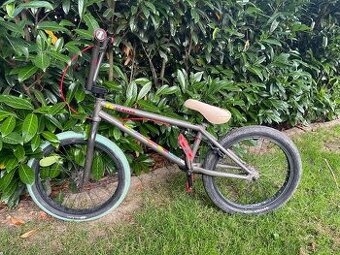 BMX kolo GT bikes