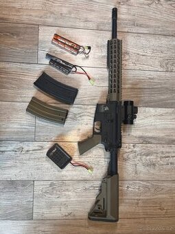 Airsoftová replika