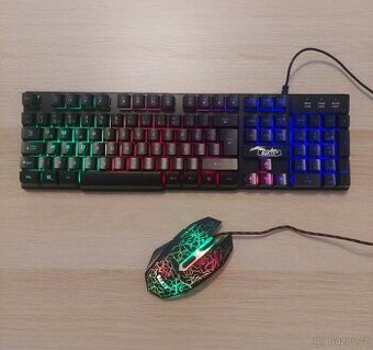 Set klávesnice + myš (nepoužité)