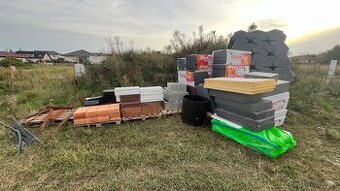 Zbytky stavebního materiálu za odvoz