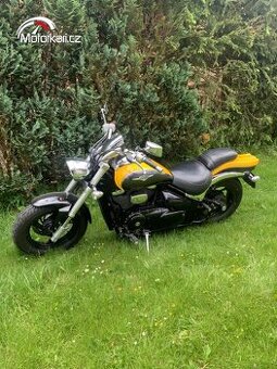 Suzuki Intruder M800 Special color edition