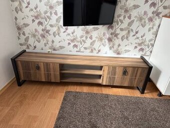 TV stolek