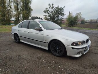 BMW E39 525D 120kw manuál Sedan