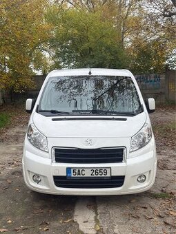 Peugeot Expert Teepe  (8 míst ) (RHR)