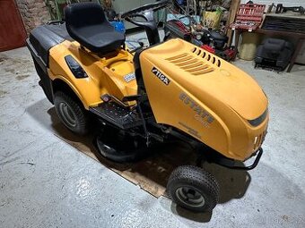 Zahradní traktor STIGA ESTATE COLLECTOR