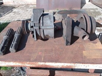 Vodní pumpa, alternátor, hřídel náhonu Zetor