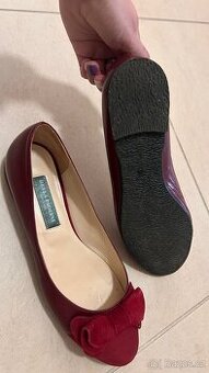 Červené kožené baleríny