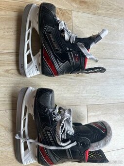 Dětské brusle Bauer 2X, vel. EUR 28, Y10, šířka D