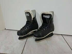 Brusle chlapecké CCM vel. 29