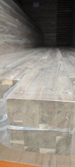 Spárovka hranol pohledový Akácie a Hevea malajský dub