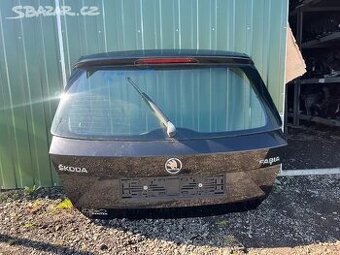 Páté dveře Škoda Fabia III hatchback černá LF9R