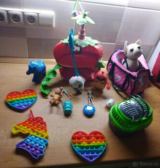 Jahůdkový domeček, Chi chi love pejsek atd