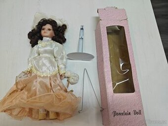 Porcelánová panenka Genuine Porcelain Doll