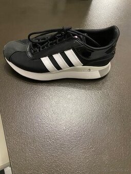 sportovní boty zn. Adidas