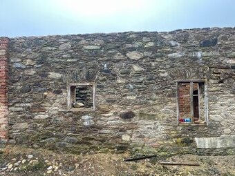 Provádím kamennou zeď - 1