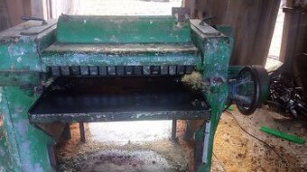 Litinová hoblovka-protahovačka